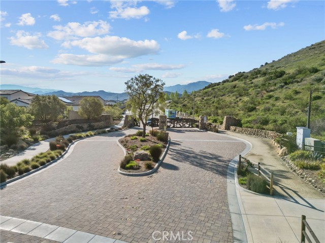 Detail Gallery Image 56 of 56 For 18797 Big Cedar Dr, Canyon Country,  CA 91387 - 5 Beds | 3 Baths