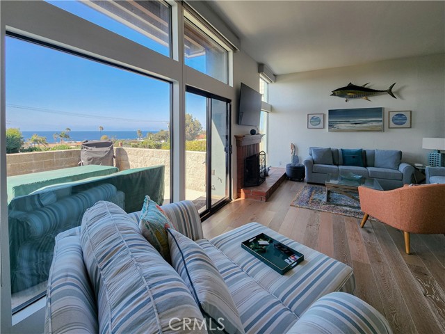 420 Palos Verdes Boulevard, Redondo Beach CA: https://media.crmls.org/medias/5609fb7f-2c54-45e3-80b4-654757d19ebb.jpg