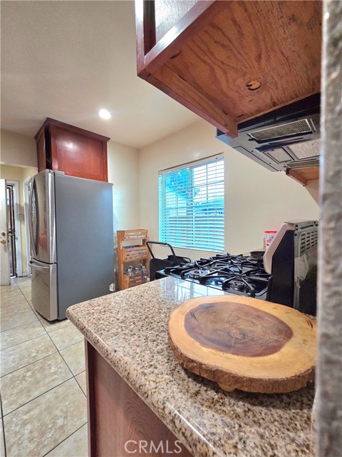 Detail Gallery Image 10 of 51 For 14023 Hubbard St, Sylmar,  CA 91342 - 7 Beds | 4 Baths