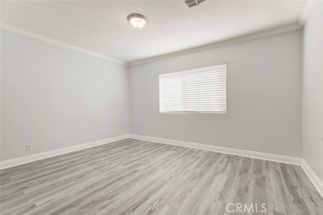14537 Wyandotte photo 22