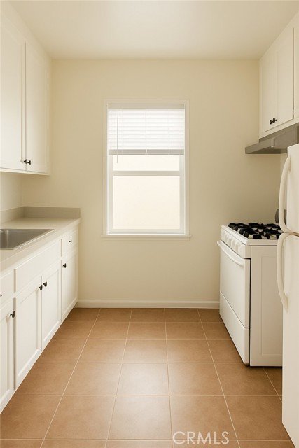 Detail Gallery Image 5 of 9 For 267 La Verne Avenue, Long Beach,  CA 90803 - – Beds | – Baths