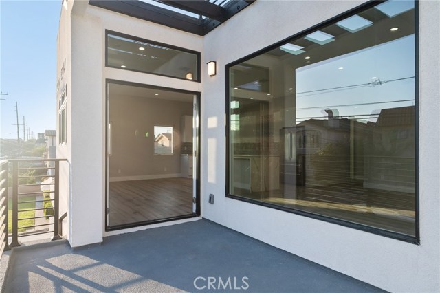 2321 Vanderbilt Lane, Redondo Beach, California 90278, 6 Bedrooms Bedrooms, ,2 BathroomsBathrooms,Residential,Sold,Vanderbilt,CV20231019