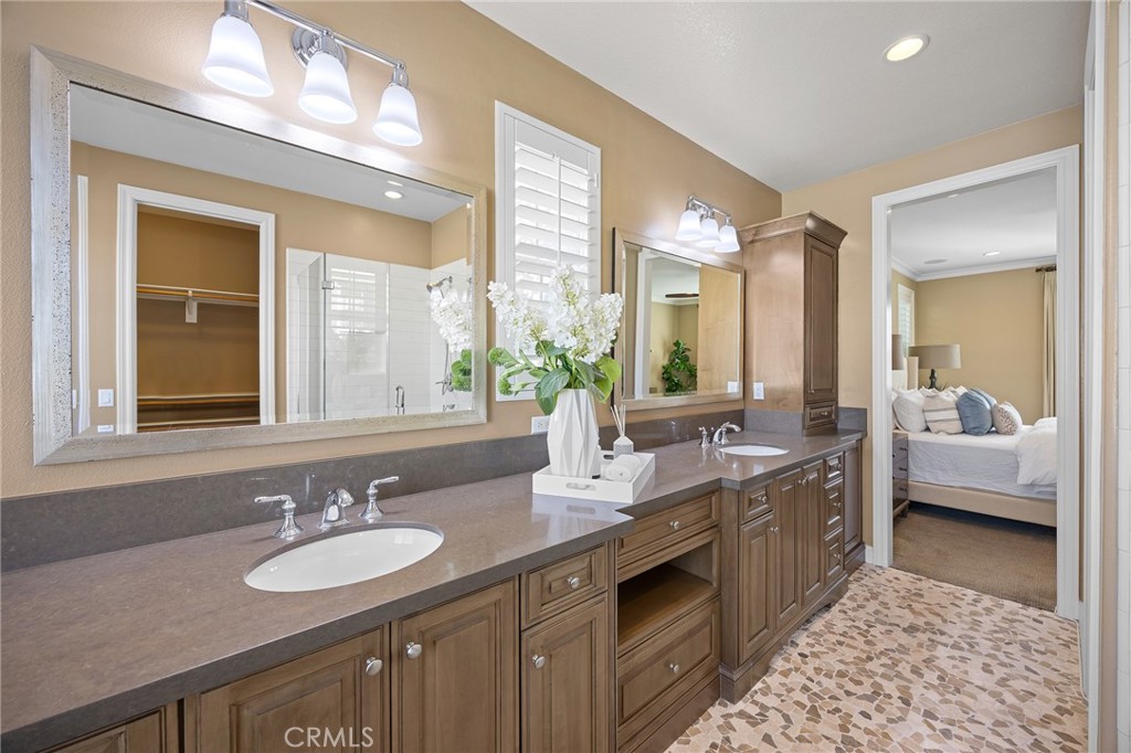 MLS #OC25274219 image #22