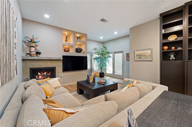 Detail Gallery Image 18 of 54 For 3601 Cananea, Encino,  CA 91436 - 6 Beds | 5/1 Baths