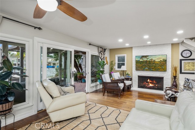 21778 Tahoe Lane, Lake Forest CA: https://media.crmls.org/medias/56103f8c-15eb-41a2-84ac-a7bffb155aaa.jpg