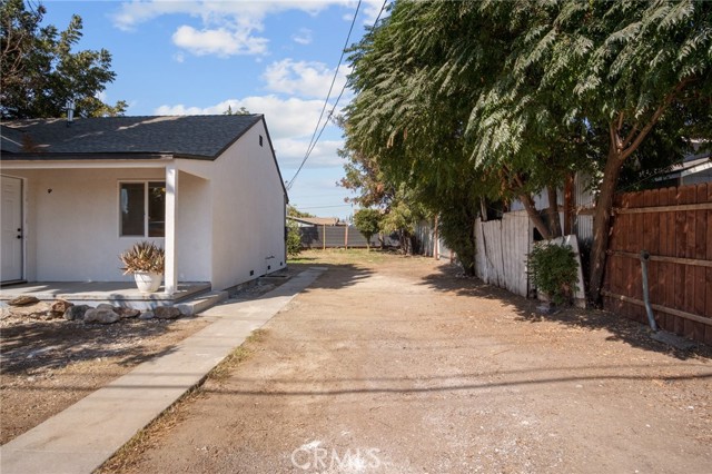 Detail Gallery Image 3 of 21 For 1921 Donald St, Modesto,  CA 95351 - 2 Beds | 2 Baths