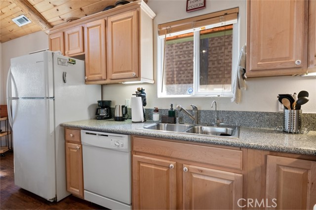 Detail Gallery Image 19 of 48 For 712 Maltby Bld, Big Bear City,  CA 92314 - 3 Beds | 1 Baths