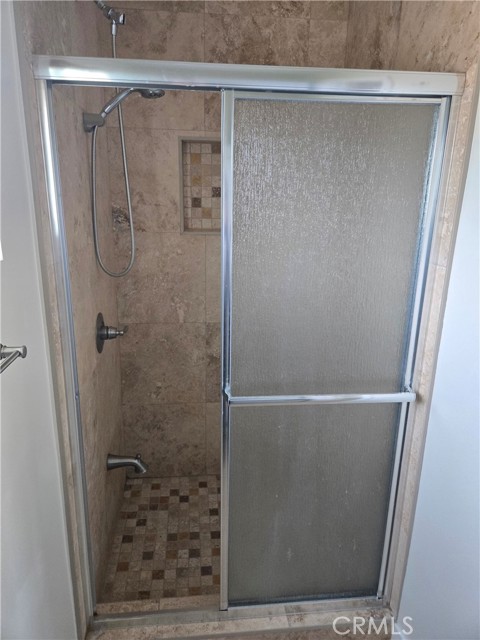 Detail Gallery Image 4 of 9 For 4125 W 185th, Torrance,  CA 90504 - 2 Beds | 2 Baths