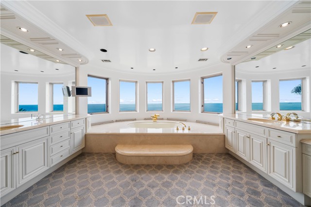 53 Marguerite Drive, Rancho Palos Verdes, California 90275, 7 Bedrooms Bedrooms, ,8 BathroomsBathrooms,Residential,For Sale,Marguerite,TR25167463