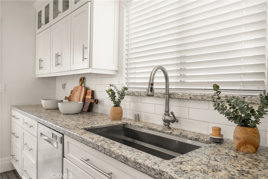 5610e8e7 Da4a 4237 B53b 673c66f89ffd