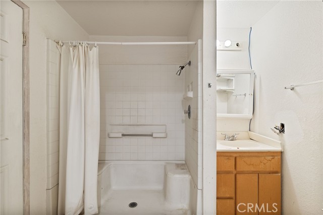 Detail Gallery Image 32 of 46 For 31144 5th Ave, Redlands,  CA 92374 - 4 Beds | 4/1 Baths