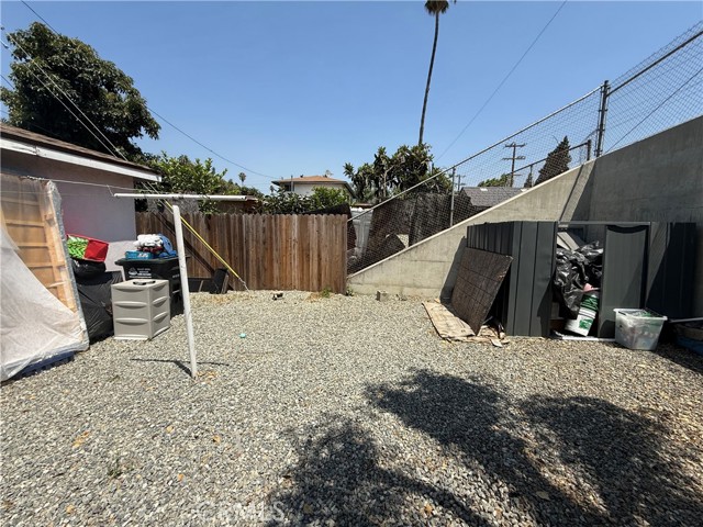 4041 Eagle Street, Los Angeles CA: https://media.crmls.org/medias/56118814-0185-42d6-926a-fa1ef5f1d498.jpg