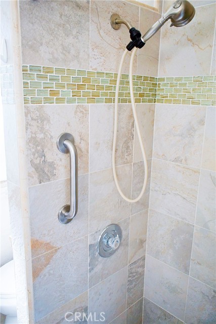 Detail Gallery Image 24 of 65 For 2019 Valencia, Santa Ana,  CA 92706 - 4 Beds | 2 Baths