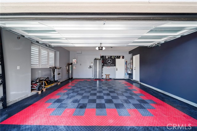 15583 N Peak Lane, Fontana CA: https://media.crmls.org/medias/5611feb9-d34e-42f5-becd-4e5c78d04cda.jpg