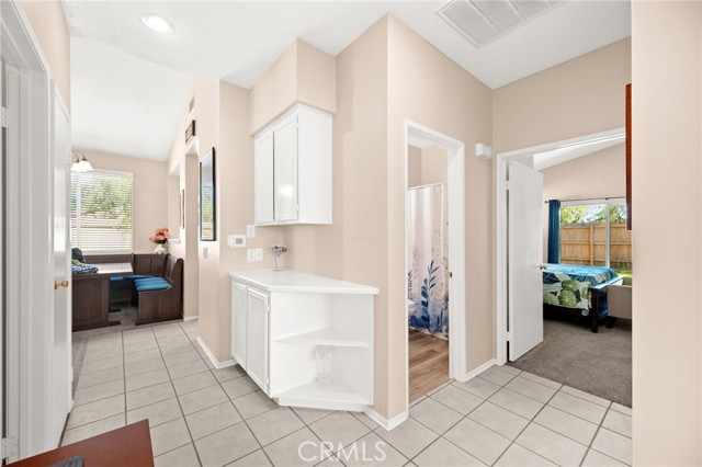 24795 Shady Pine Court, Murrieta CA: https://media.crmls.org/medias/56121703-5bf7-4de0-9239-f410070bdd52.jpg