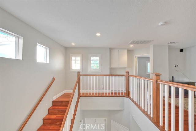 Detail Gallery Image 44 of 67 For 27641 Atlas Ln, Canyon Country,  CA 91351 - 4 Beds | 2/1 Baths