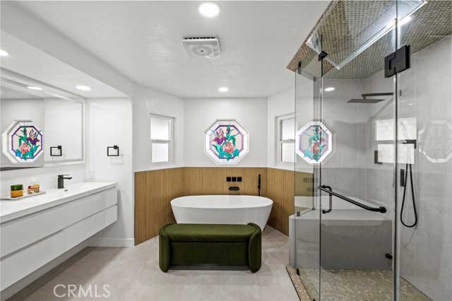 Detail Gallery Image 30 of 67 For 22731 Canyon Lake Dr, Canyon Lake,  CA 92587 - 4 Beds | 4 Baths