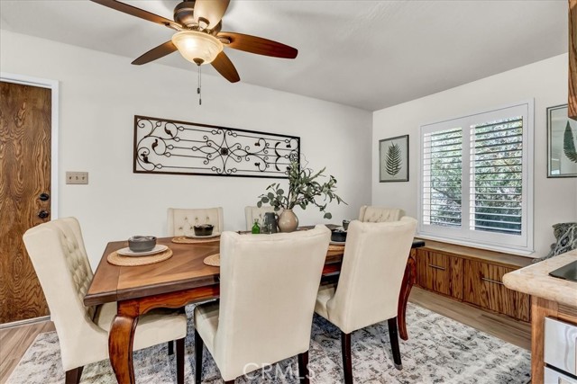 1328 S Cotta Street, Visalia CA: https://media.crmls.org/medias/561354e5-563e-4456-adc9-aabd097fb630.jpg