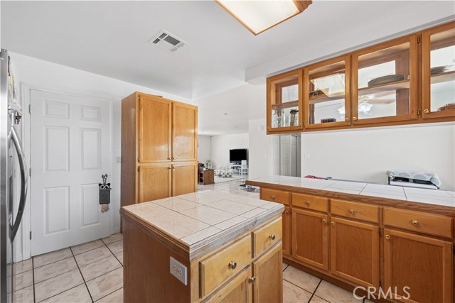 9824 Evelyn Avenue, California City CA: https://media.crmls.org/medias/5613a763-4028-474a-a52d-55b39385f2b0.jpg