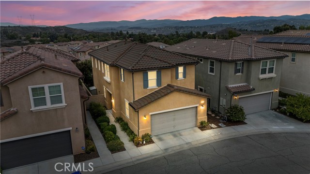 Detail Gallery Image 1 of 35 For 19837 via Ott, Newhall,  CA 91321 - 4 Beds | 3 Baths