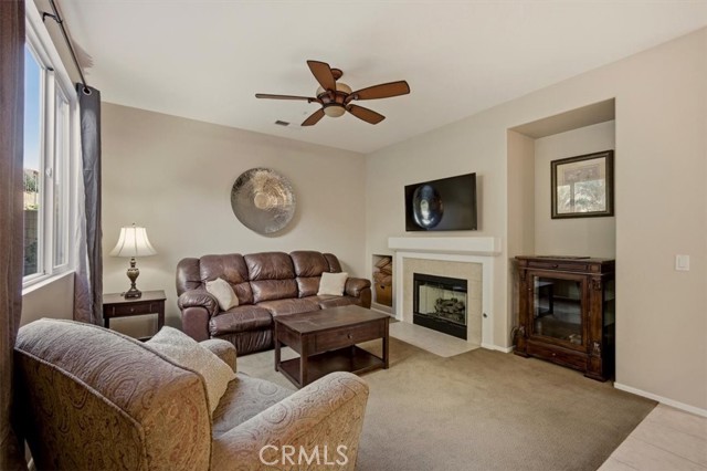 Detail Gallery Image 13 of 58 For 14666 Ontario Cir, Fontana,  CA 92336 - 4 Beds | 2/1 Baths