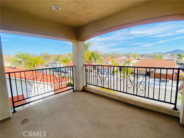 Detail Gallery Image 18 of 33 For 22214 Whirlaway Ct, Canyon Lake,  CA 92587 - 4 Beds | 3/1 Baths