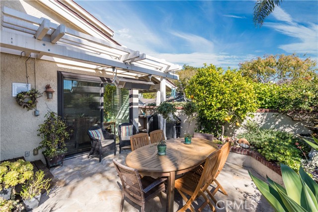 1 Laguna Court, Manhattan Beach, California 90266, 3 Bedrooms Bedrooms, ,2 BathroomsBathrooms,Residential,Sold,Laguna,PV23226064