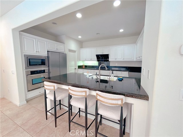 15823 Elfin Forest Avenue, Chino CA: https://media.crmls.org/medias/56165425-1a78-456d-bc3c-e91ed020c8e3.jpg