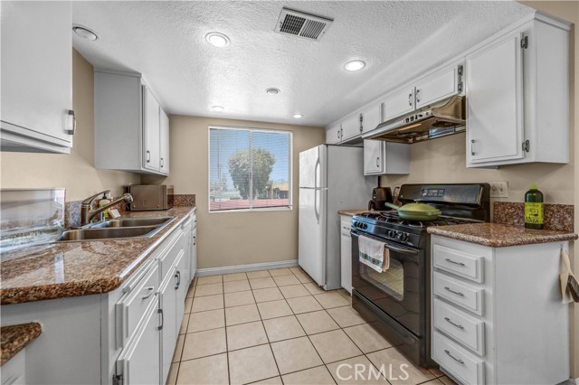 1821 Pepper Street, Alhambra CA: https://media.crmls.org/medias/56171aeb-a338-4306-9ad7-76595086d5d2.jpg