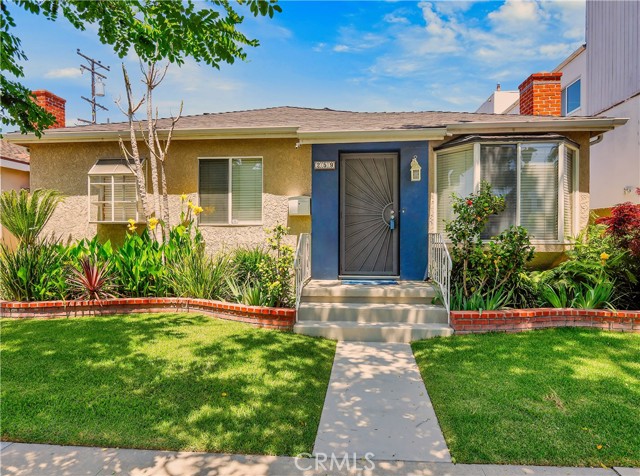 259 Ravenna Drive, Long Beach CA: https://media.crmls.org/medias/5617743a-7833-41e1-83ce-38b571f0dd1c.jpg