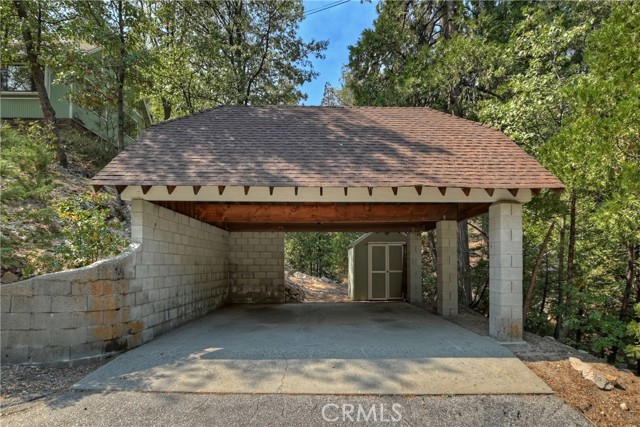 Detail Gallery Image 3 of 49 For 26690 Thunderbird Dr, Lake Arrowhead,  CA 92352 - 3 Beds | 3/1 Baths