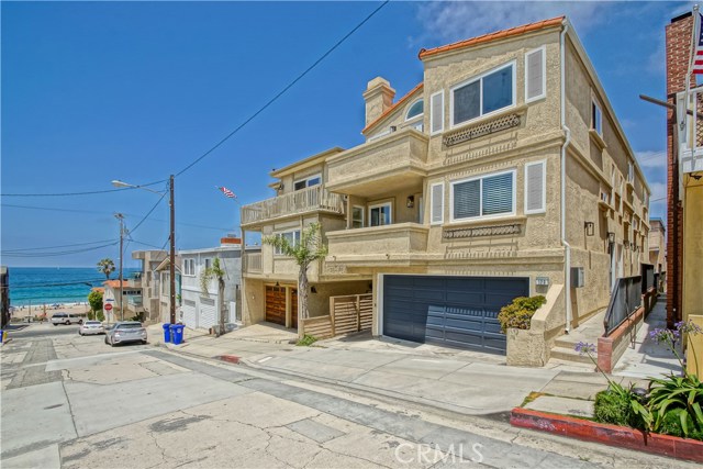 128 38th Place A, Manhattan Beach, California 90266, 2 Bedrooms Bedrooms, ,1 BathroomBathrooms,For Rent,38th,SB19171328