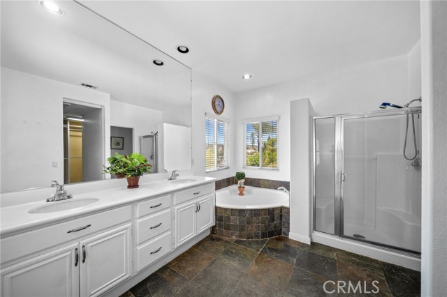 Detail Gallery Image 37 of 65 For 29 Villa Roma, Lake Elsinore,  CA 92532 - 4 Beds | 2/1 Baths