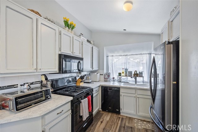 Detail Gallery Image 13 of 31 For 28123 Seco Canyon #94,  Saugus,  CA 91390 - 2 Beds | 2 Baths