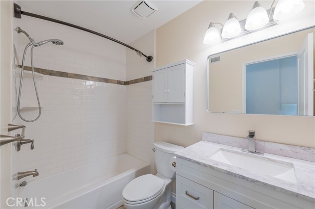 Detail Gallery Image 17 of 27 For 1286 Stonewood Ct, San Pedro,  CA 90732 - 3 Beds | 2/1 Baths