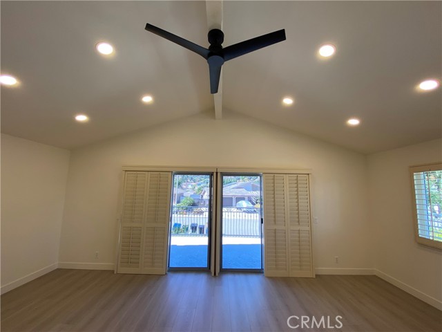 2072 Maverick Circle, La Verne CA: https://media.crmls.org/medias/5619c3c6-2082-4924-b0b0-6f32caab0ccf.jpg