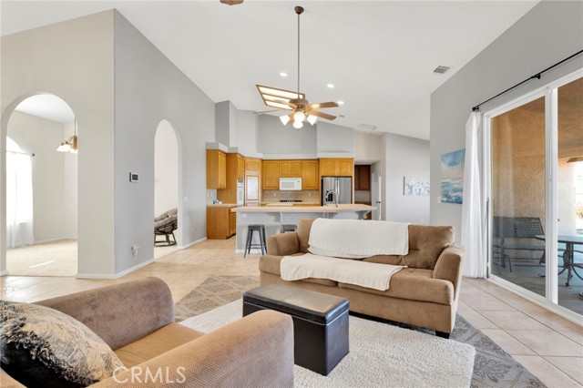 Detail Gallery Image 10 of 65 For 8250 Snow Cap, Pinon Hills,  CA 92372 - 3 Beds | 2/1 Baths