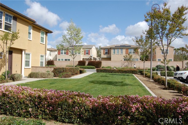 2932 Via Fiano, Ontario CA: https://media.crmls.org/medias/561a4e8d-f5e6-4617-8c5a-5a1dfaf7d86b.jpg