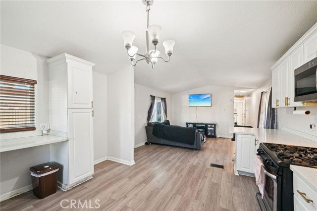 Detail Gallery Image 8 of 75 For 19013 Joshua St, Adelanto,  CA 92301 - 2 Beds | 1 Baths