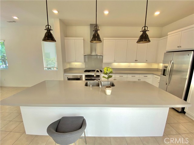 307 Magnet, Irvine CA: https://media.crmls.org/medias/561af34e-25d4-43b5-94ae-1fe91430f2f5.jpg