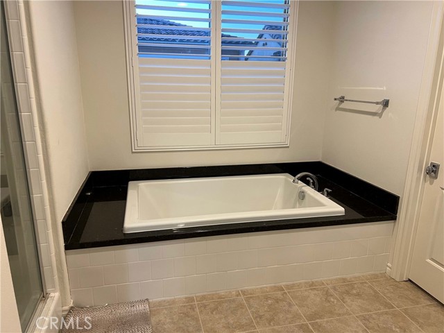 Detail Gallery Image 12 of 19 For 14802 Harmony Ln, Westminster,  CA 92683 - 4 Beds | 3 Baths