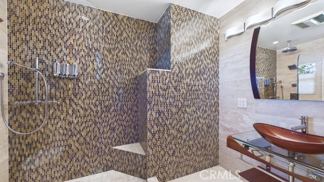 Detail Gallery Image 41 of 62 For 165 Cumberland Rd, Glendale,  CA 91202 - 3 Beds | 2/1 Baths