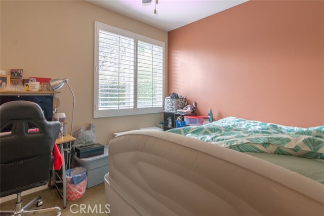 Detail Gallery Image 23 of 43 For 23806 Mission Puebla, Valencia,  CA 91354 - 5 Beds | 3/1 Baths