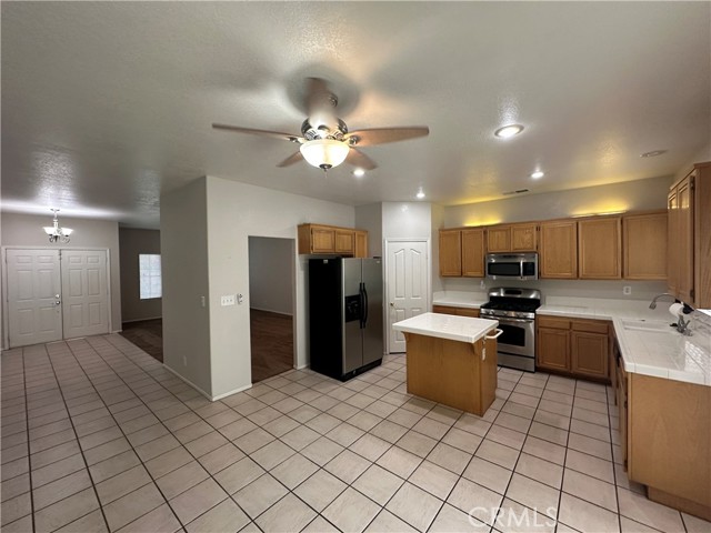 Detail Gallery Image 7 of 26 For 44342 Monroe Way, Lancaster,  CA 93536 - 4 Beds | 2 Baths