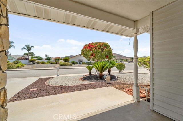 Detail Gallery Image 3 of 32 For 27650 Boston Dr, Menifee,  CA 92586 - 2 Beds | 2 Baths