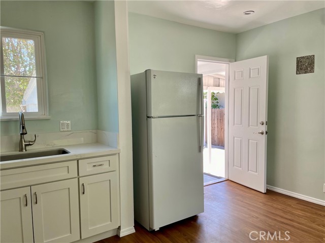 Detail Gallery Image 15 of 25 For 5550 Riverton, North Hollywood,  CA 91601 - 2 Beds | 1 Baths
