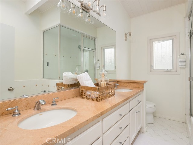 2613 Vista Drive, Manhattan Beach, California 90266, 3 Bedrooms Bedrooms, ,2 BathroomsBathrooms,Residential,Sold,Vista,SB22142075