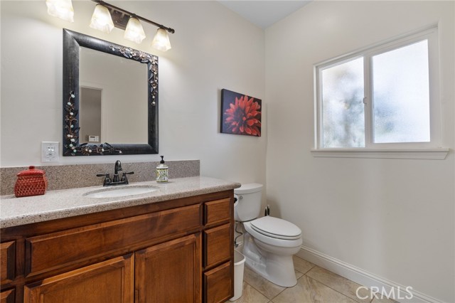 38792 Comanche Point Road, Arvin CA: https://media.crmls.org/medias/561e637b-8e54-4fa0-b642-ecca88f66ce1.jpg