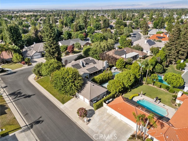 Detail Gallery Image 70 of 72 For 8905 Saint Cloud Ln, Bakersfield,  CA 93311 - 4 Beds | 4/1 Baths