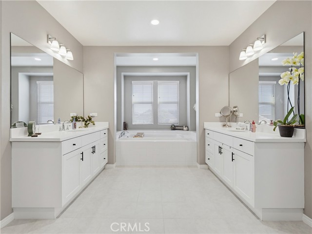 Detail Gallery Image 20 of 46 For 20818 Red Sky Ct, Saugus,  CA 91350 - 4 Beds | 4 Baths